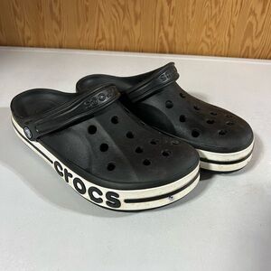 M10/W12 Black Crocs